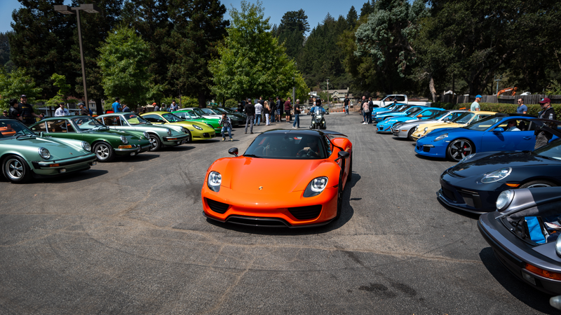 Illustration for article titled How to Do America's Most Extravagant Car Festival for Free